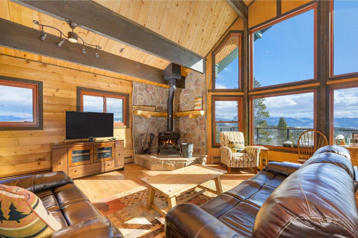 Fallen Rock living room fireplace and TV